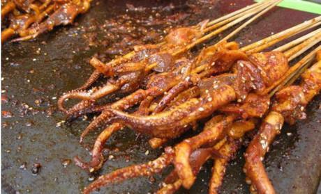 全国最火爆的街边<a href=/listInfo/?classid=23 target=_blank class=infotextkey>小吃</a>