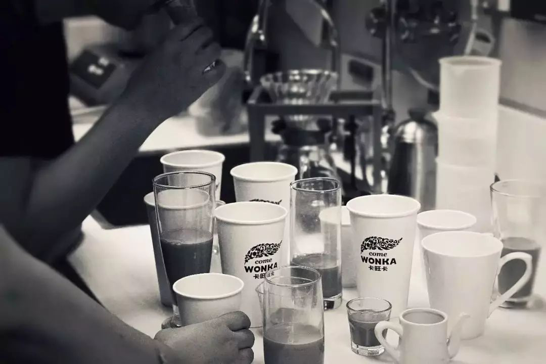 如何判断<a href=/listInfo/?classid=43 target=_blank class=infotextkey>奶茶</a>加盟店的正规性？卡旺卡<a href=/listInfo/?classid=43 target=_blank class=infotextkey>奶茶</a>教你识别