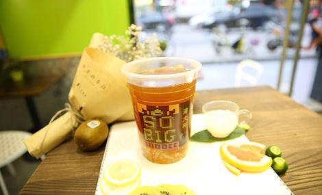 口渴了<a href=/listInfo/?classid=43 target=_blank class=infotextkey>奶茶</a>