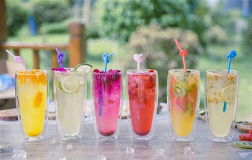 三只小仙女<a href=/listInfo/?classid=43 target=_blank class=infotextkey>奶茶</a>