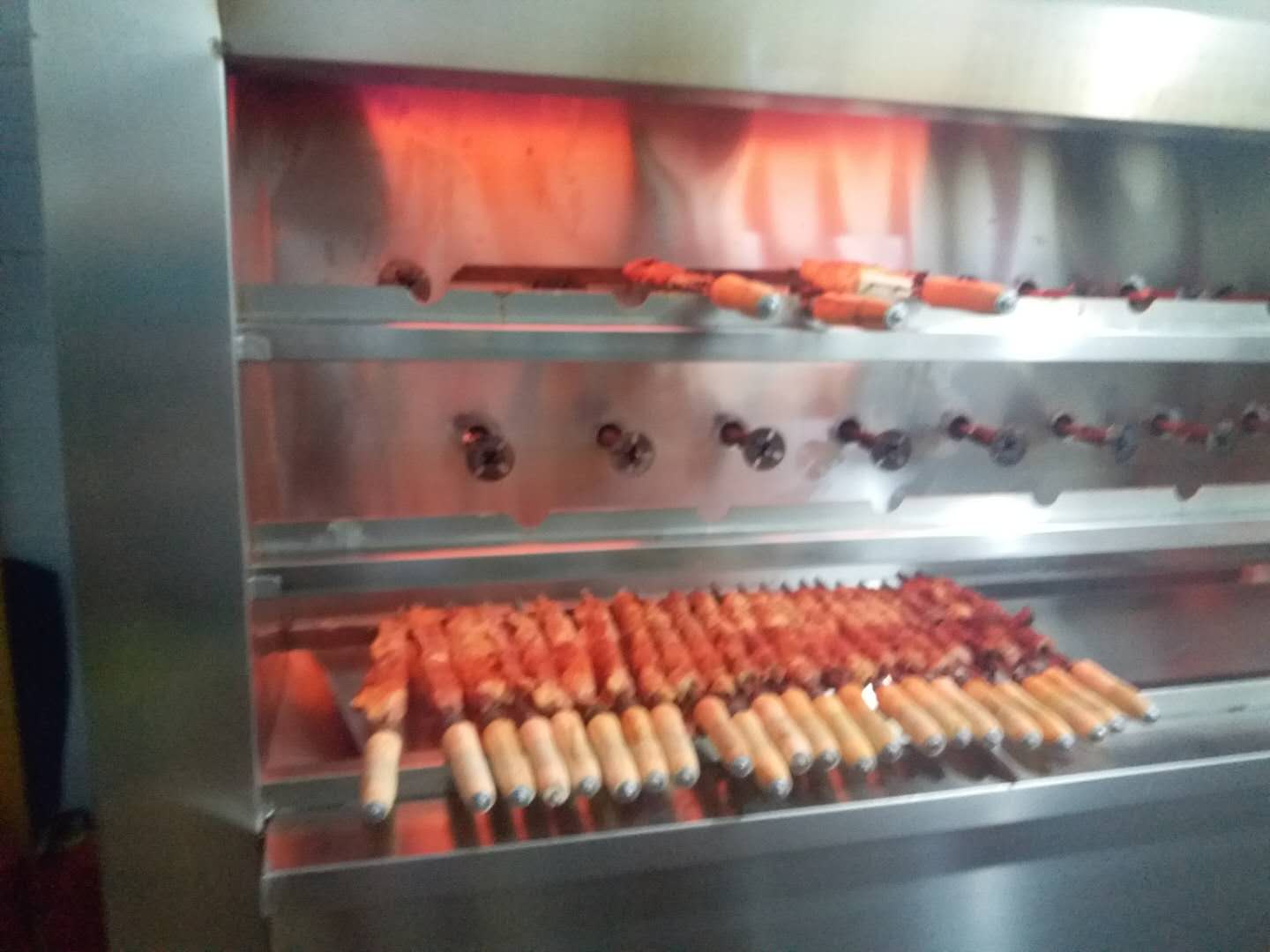 串工厂精酿啤酒美洲烤肉