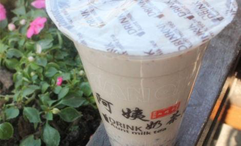 阿姨<a href=/listInfo/?classid=43 target=_blank class=infotextkey>奶茶</a>