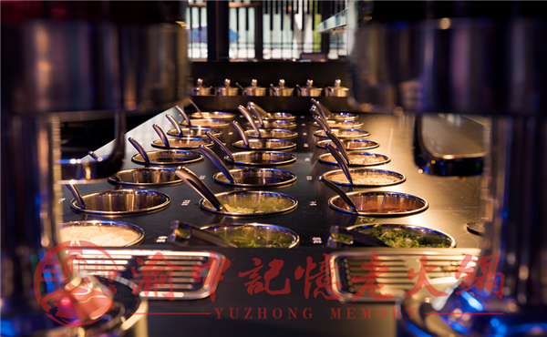 <a href=/listinfo-22-0.html target=_blank class=infotextkey>火锅</a>加盟