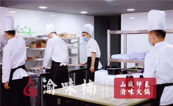 开<a href=/listinfo-22-0.html target=_blank class=infotextkey>火锅</a>店失败案例？切身考虑，不盲目选择