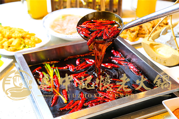 重庆<a href=/listinfo-22-0.html target=_blank class=infotextkey>火锅</a>底料厂家？渝中记忆严格把控生产确保味道正宗