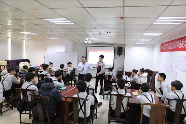 重庆<a href=/listinfo-22-0.html target=_blank class=infotextkey>火锅</a>加盟品牌哪个好？关键标准还是好味道！