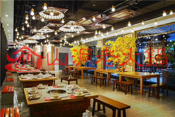 加盟一家<a href=/listinfo-22-0.html target=_blank class=infotextkey>火锅</a>店的费用？装修费节省指南！