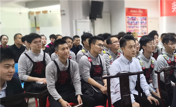 正宗重庆老<a href=/listinfo-22-0.html target=_blank class=infotextkey>火锅</a>加盟店？这个品牌深受投资商青睐!