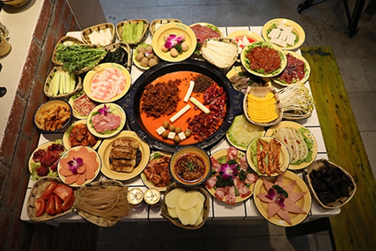 三搭火<a href=/listinfo-22-0.html target=_blank class=infotextkey>火锅</a>