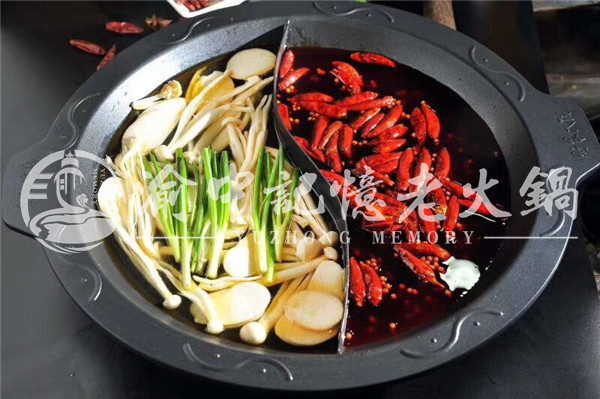  重庆老<a href=/listinfo-22-0.html target=_blank class=infotextkey>火锅</a>哪里最好吃？美味直冲脑仁