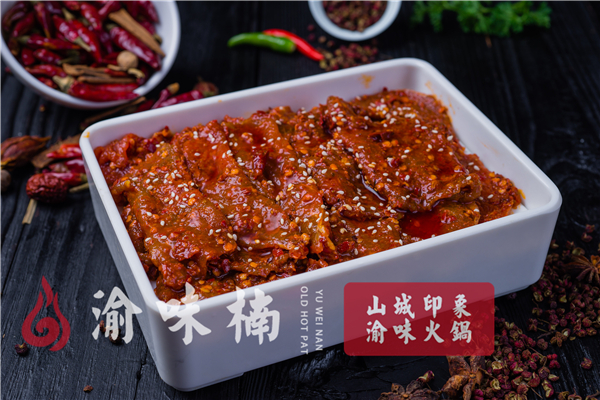 加盟四川<a href=/listinfo-22-0.html target=_blank class=infotextkey>火锅</a>店哪家好？口味、服务的多样化