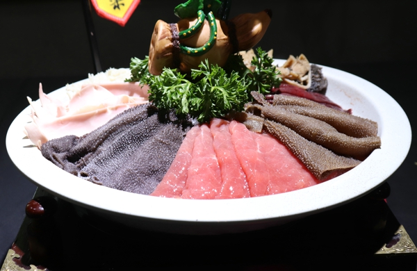 重庆加盟<a href=/listinfo-22-0.html target=_blank class=infotextkey>火锅</a>店那个好？解放碑洞子教你开店前做好万全准备！