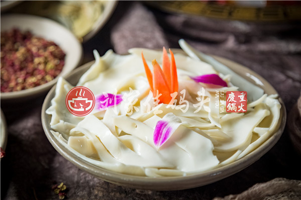 重庆哪家<a href=/listinfo-22-0.html target=_blank class=infotextkey>火锅</a>好吃？好吃不贵，吃过都说好的老店