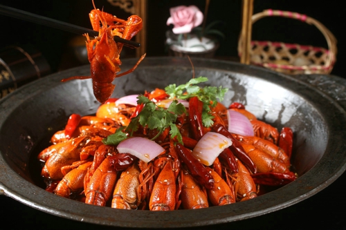 重庆特色<a href=/listinfo-22-0.html target=_blank class=infotextkey>火锅</a>店加盟，麻辣重点老<a href=/listinfo-22-0.html target=_blank class=infotextkey>火锅</a>加盟优势有哪些？