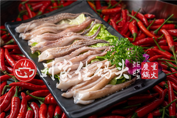 重庆哪里的<a href=/listinfo-22-0.html target=_blank class=infotextkey>火锅</a>好吃？这家特色菜品在别家吃不到的
