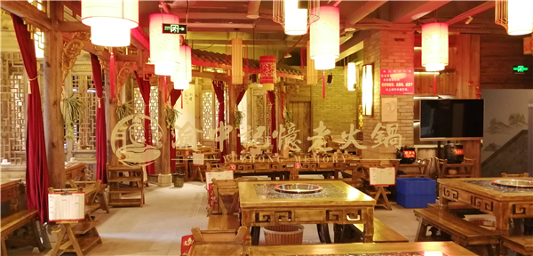 重庆加盟<a href=/listinfo-22-0.html target=_blank class=infotextkey>火锅</a>哪家好？它俘获所有人的芳心