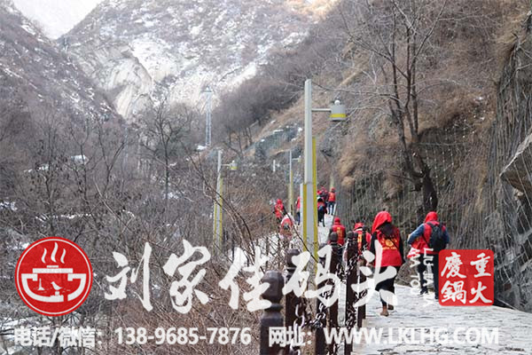 加盟<a href=/listinfo-22-0.html target=_blank class=infotextkey>火锅</a>要投资多少钱？！必不可少的的费用有哪些