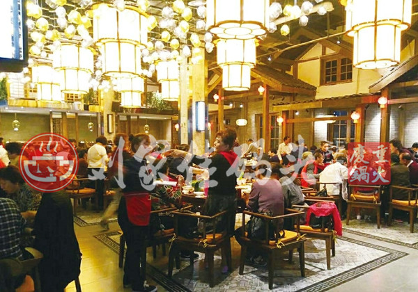 开四川<a href=/listinfo-22-0.html target=_blank class=infotextkey>火锅</a>加盟店大概需要多少钱？零元开店