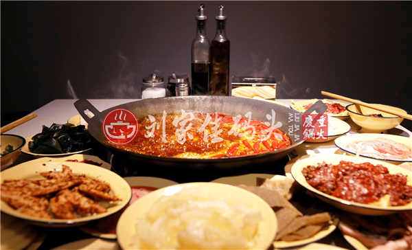 加盟四川老<a href=/listinfo-22-0.html target=_blank class=infotextkey>火锅</a>要注意哪些事项？避免投资有风险