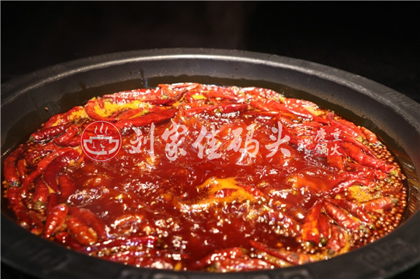 开一家四川<a href=/listinfo-22-0.html target=_blank class=infotextkey>火锅</a>店赚钱吗？没有开店经验可行吗？