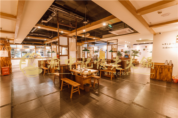  重庆<a href=/listinfo-22-0.html target=_blank class=infotextkey>火锅</a>店哪家最好吃，这家店让你欲罢不能！